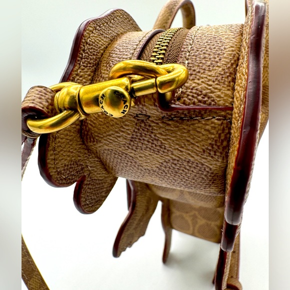 Coach Rexy Bag In Signature Canvas Imported With Keychain - Picture 9 of 16